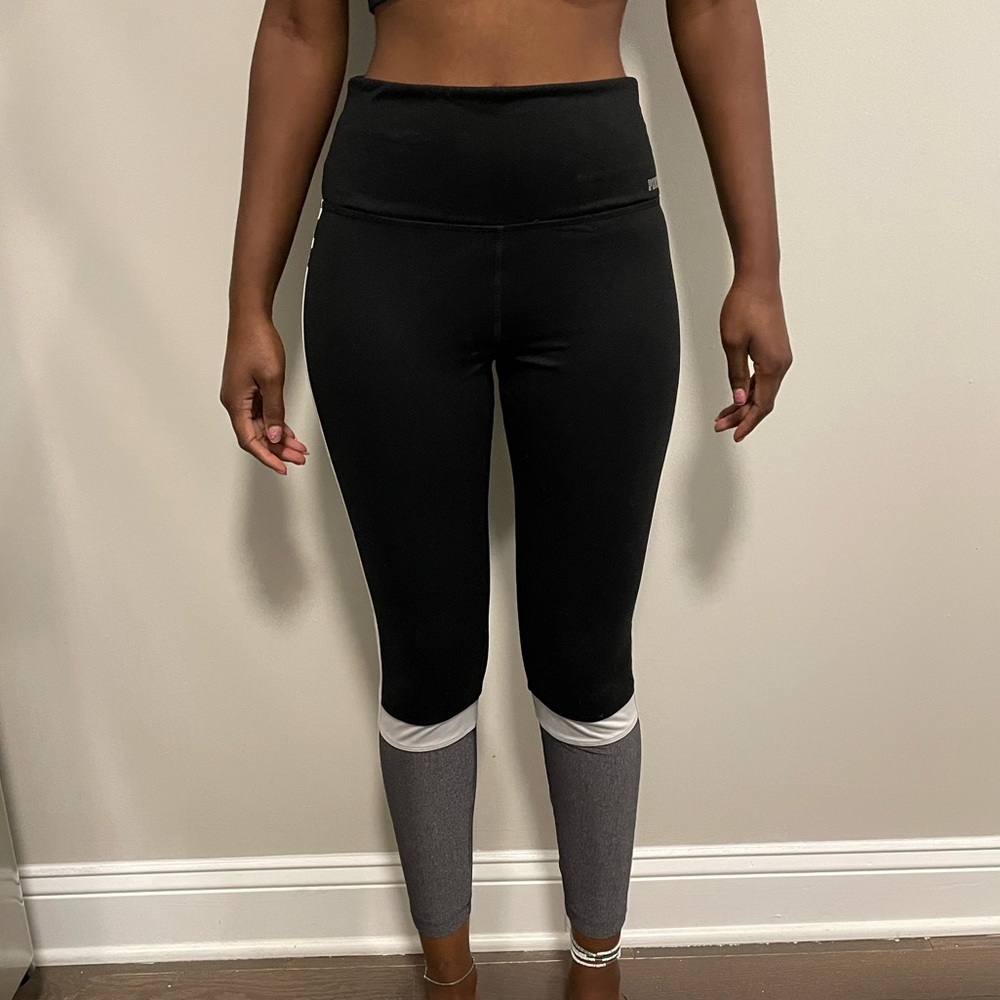 Pink leggings